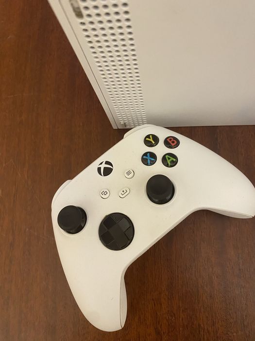 xbox series s 512 gb 2 геймпада