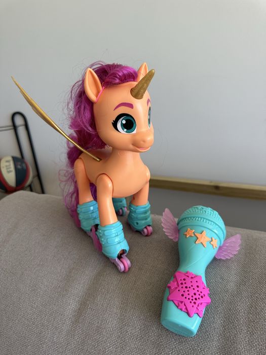 My Little Pony: Sunny Starscout en Rollers