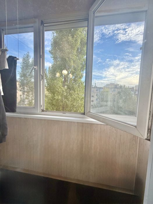 Продам 1к с балконом мкрн. Ювілейний - Співдружності ( Резніченко)