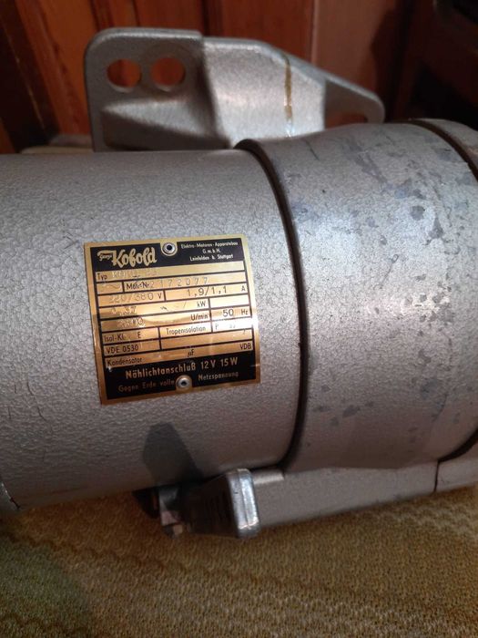 Silnik sprzęgający, maszyna do szycia, sprzęgło