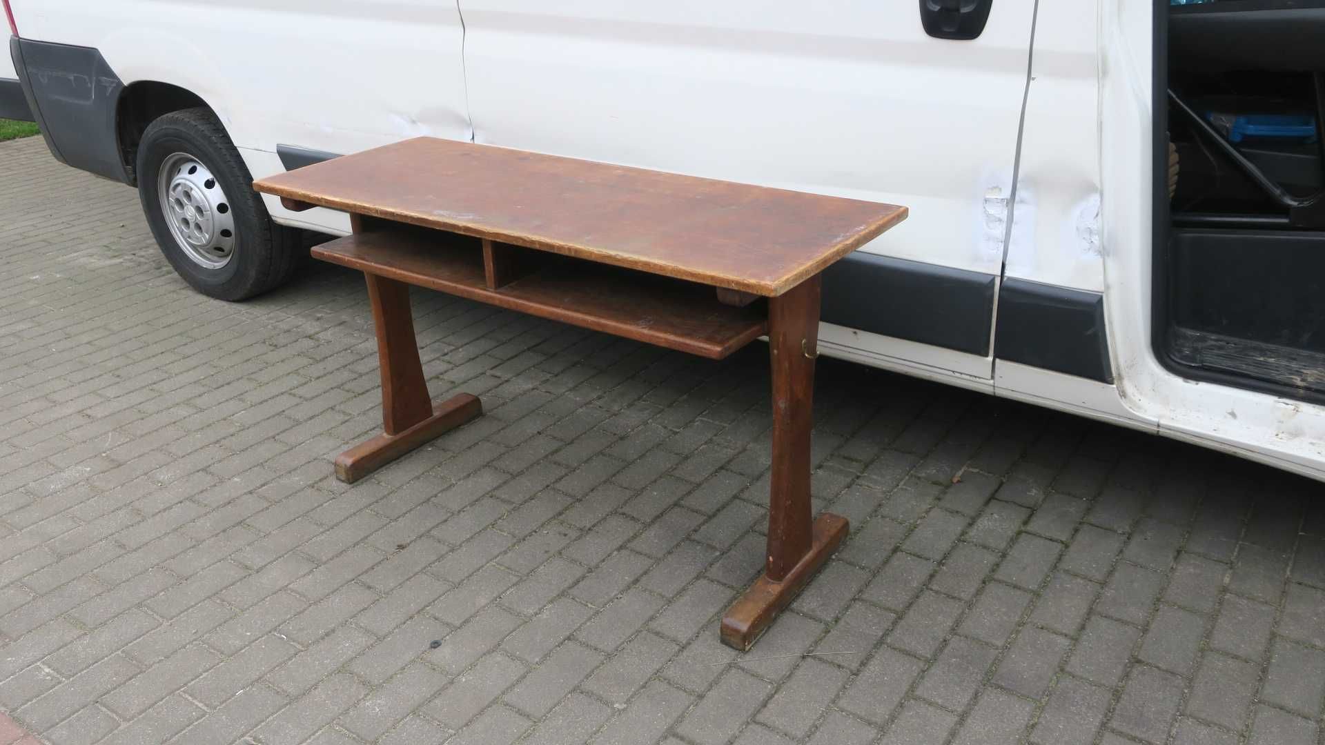 Stara ławka szkolna drewniana