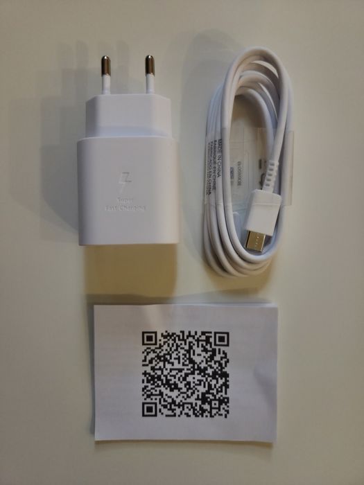 Szybka ładowarka 25W z Portami USB-C,USB-A+Kabel