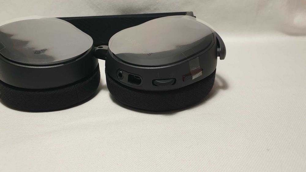 Słuchawki nauszne SteelSeries Arctis Pro + GameDac jak NOWE.