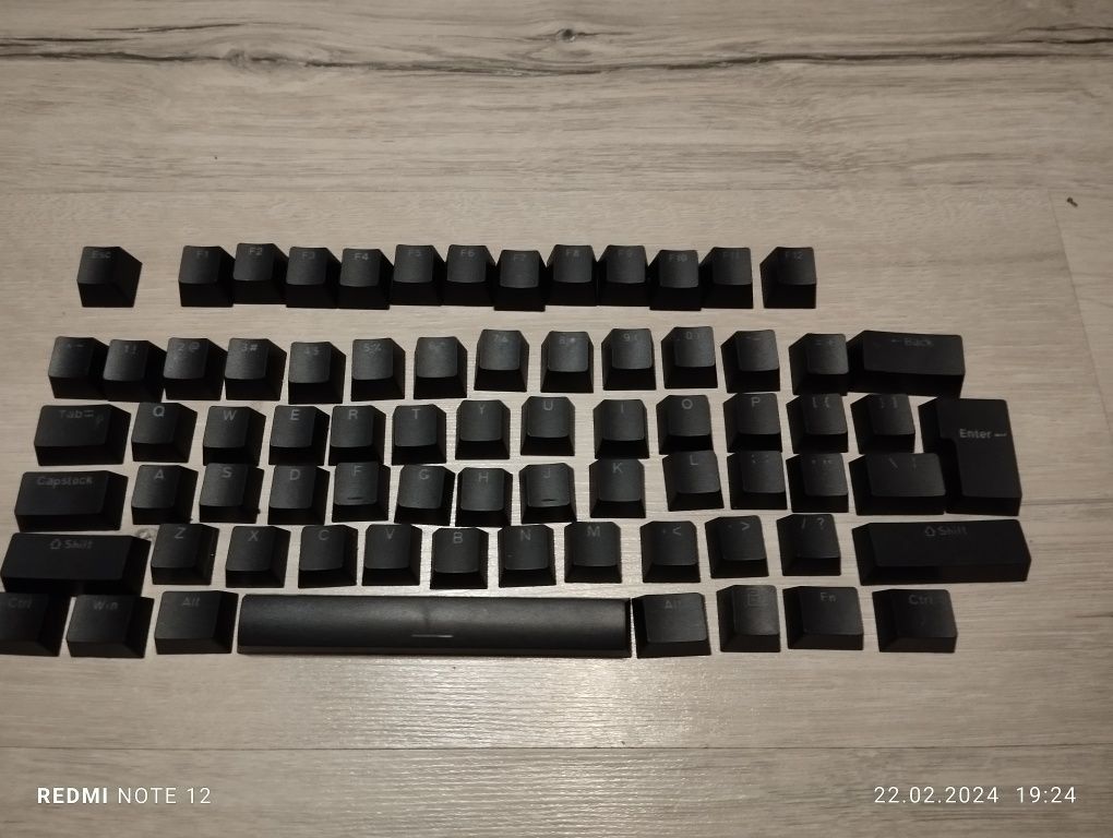 Keycapy do klawiatury nieużywane