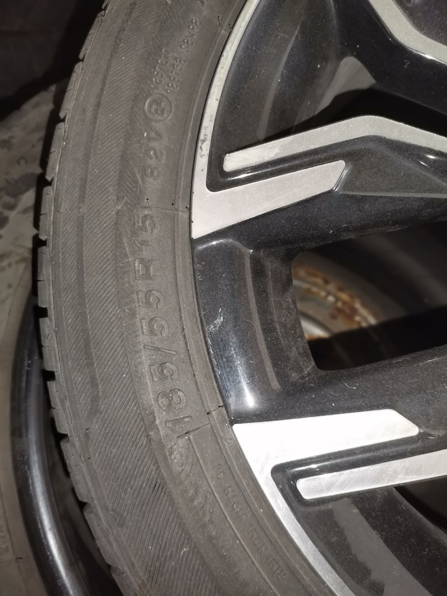 4 Jantes 15 4x100 + 4 Pneus novos