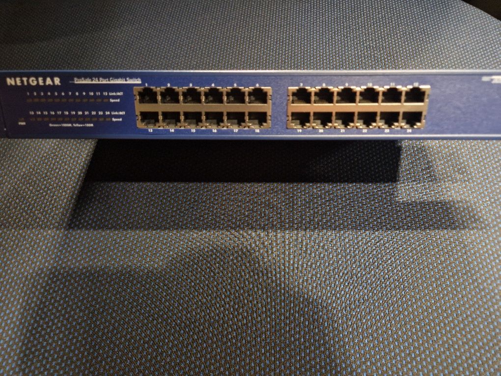 Netgear JGS524 v2 24 Port Gigabit Ethernet Switch