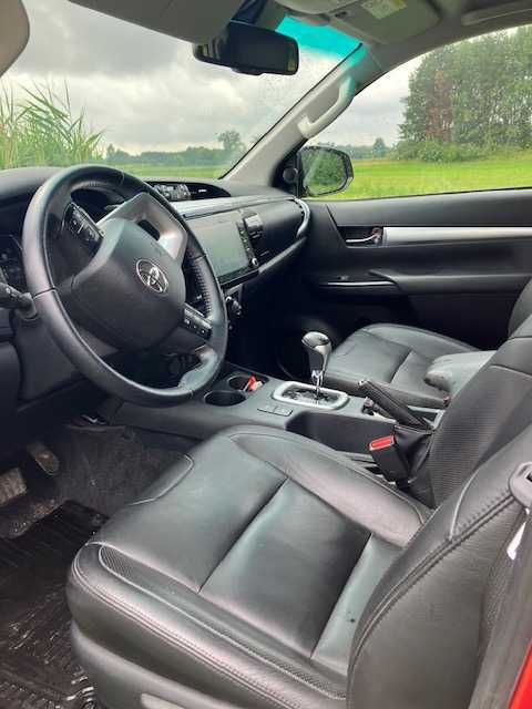 TOYOTA HILUX • 2023 • 2.8 D-4D 204 KM • 4x4 • Serwisowany • Z POLSKI