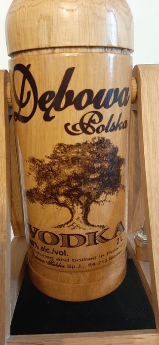 Stojak na alkohol dębowy z 2011 r.