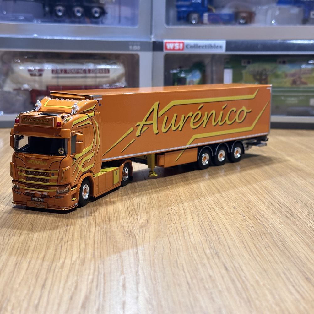 Model 1:50 WSI Scania R Normal 4x2 + naczepa