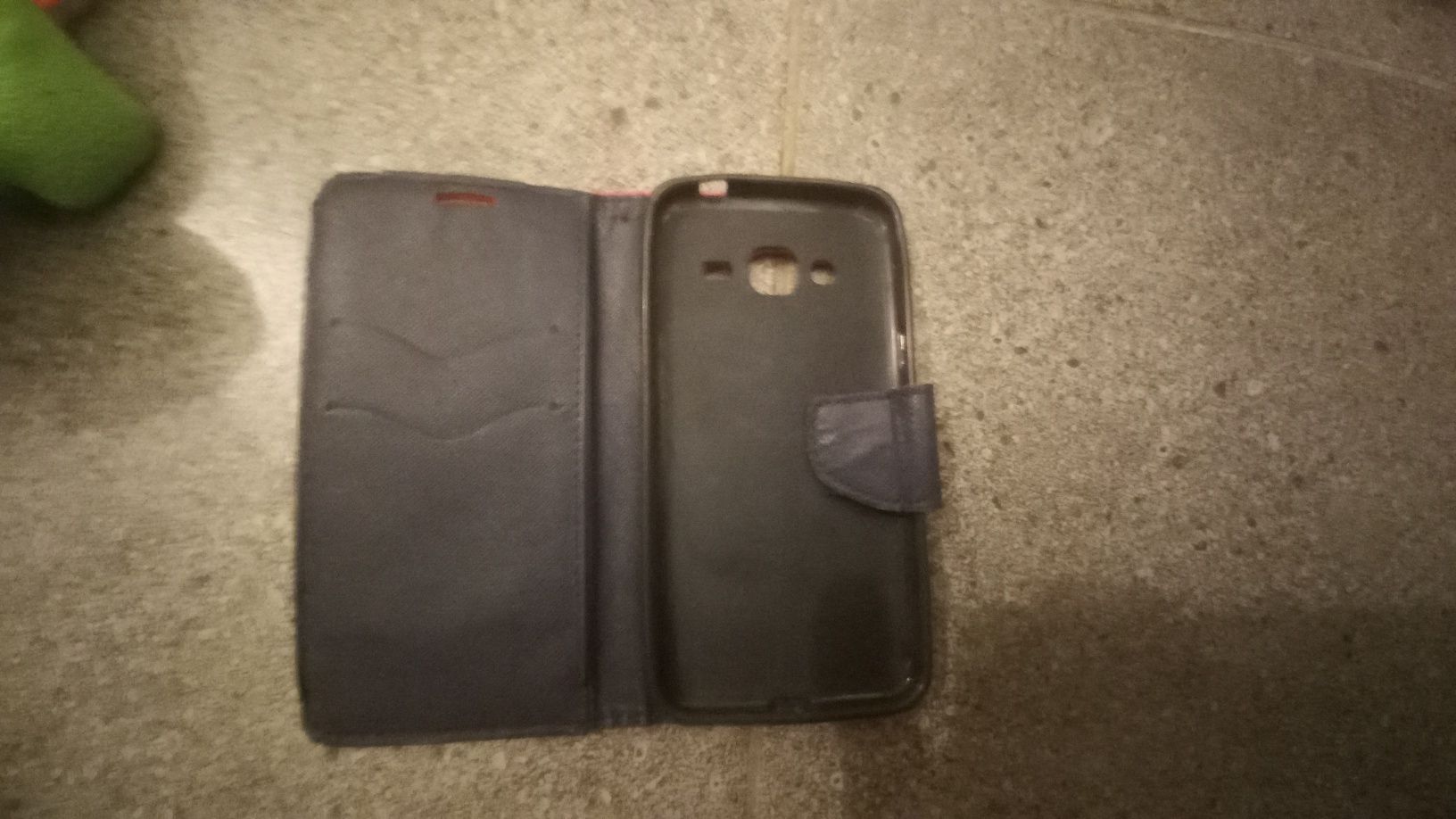 Etui do samsunga Stan b dobry