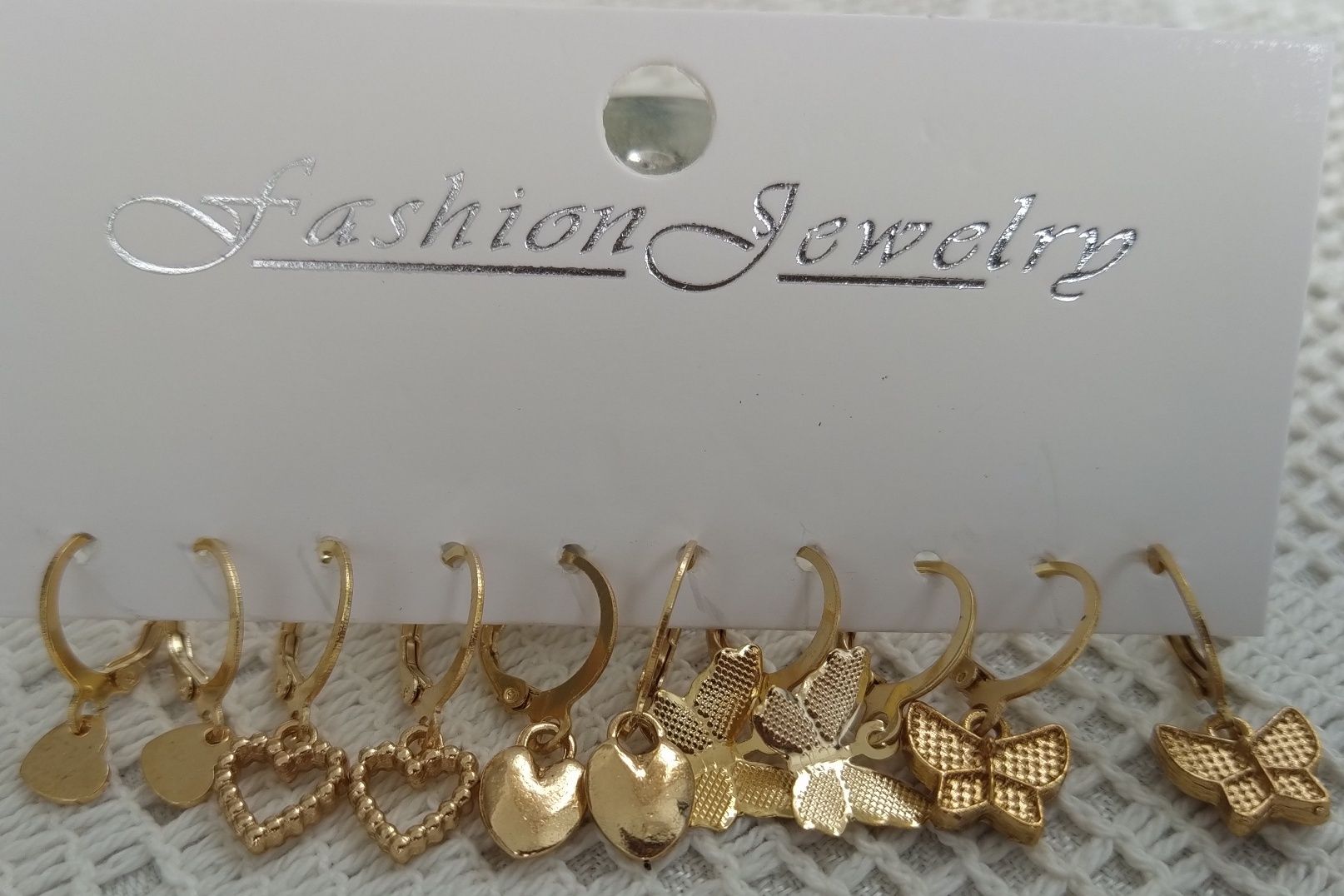 Brincos novos - 6 pares = 1,00€