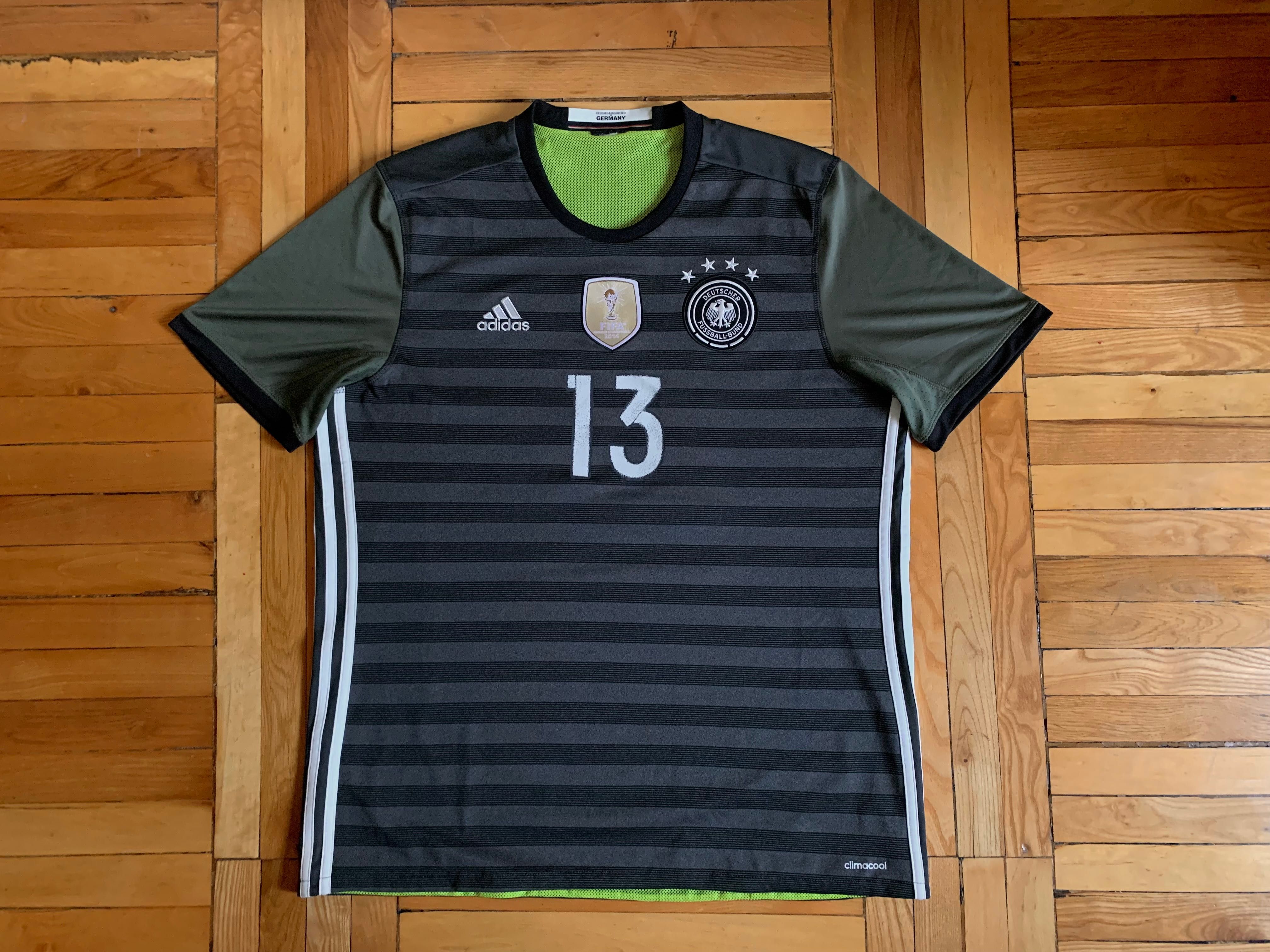 Бомбезная мужская футбольная футболка Adidas Германия Thomas Müller 13