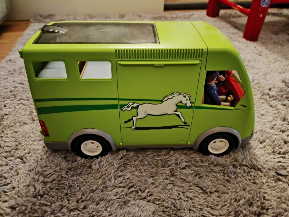 Carrinha de transporte de cavalos da Playmobil