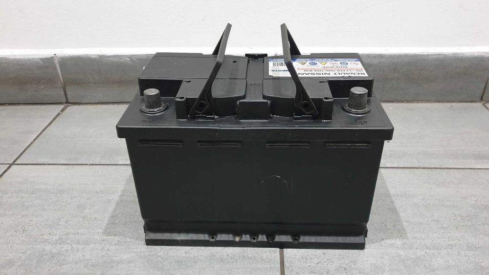 Akumulator używany VARTA EFB RENAULT NISSAN 12V 70AH 720A