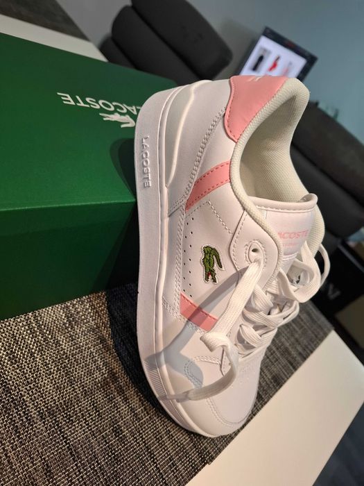 сникерсы Lacoste кожаные женские размер 39,5