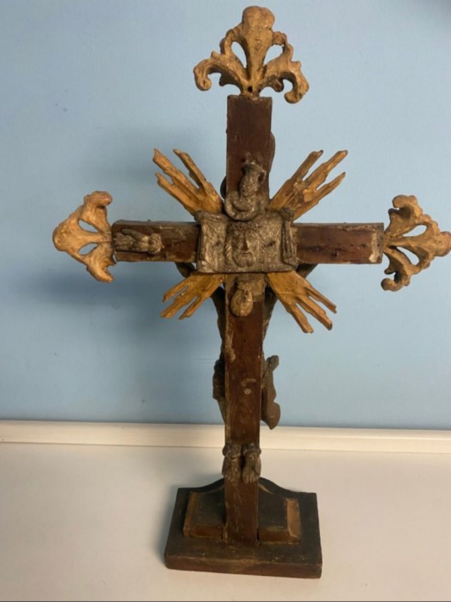 Crucifixo Talha Dourada - 2a metade Sec. XVIII