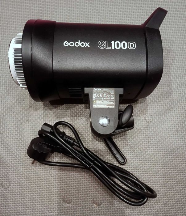Lampa Godox SL100D LED Wypełnienie światła 100W 5600K 8FX Bluetooth