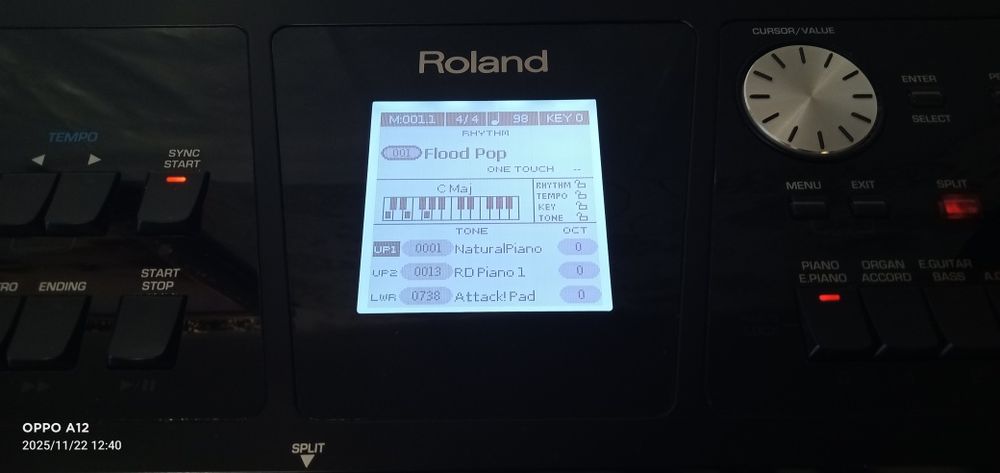 Продам синтезатор Roland bk 5