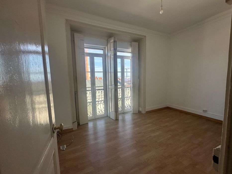 T3 em Marvila com vista rio