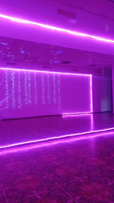 Танцювальний зал погодинно Олімпійська