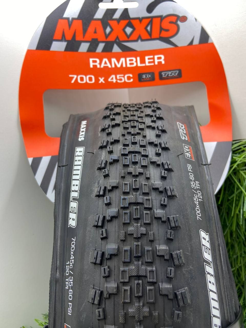 Покришка MAXXIS rambler 700 - 45C Безкамерна