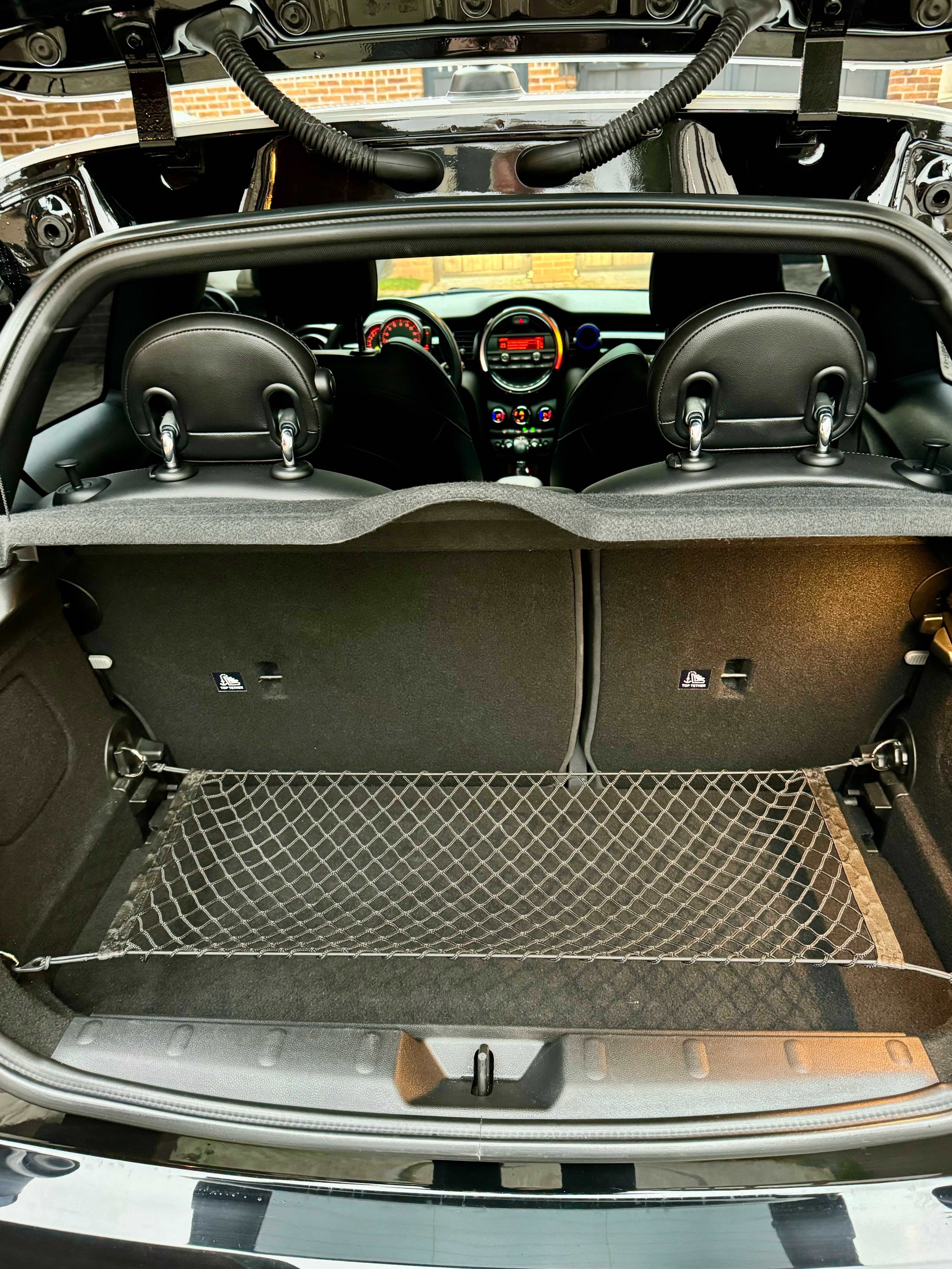 MINI Cooper S 2016, 2-літровий турбований двигун, шкіряний салон.