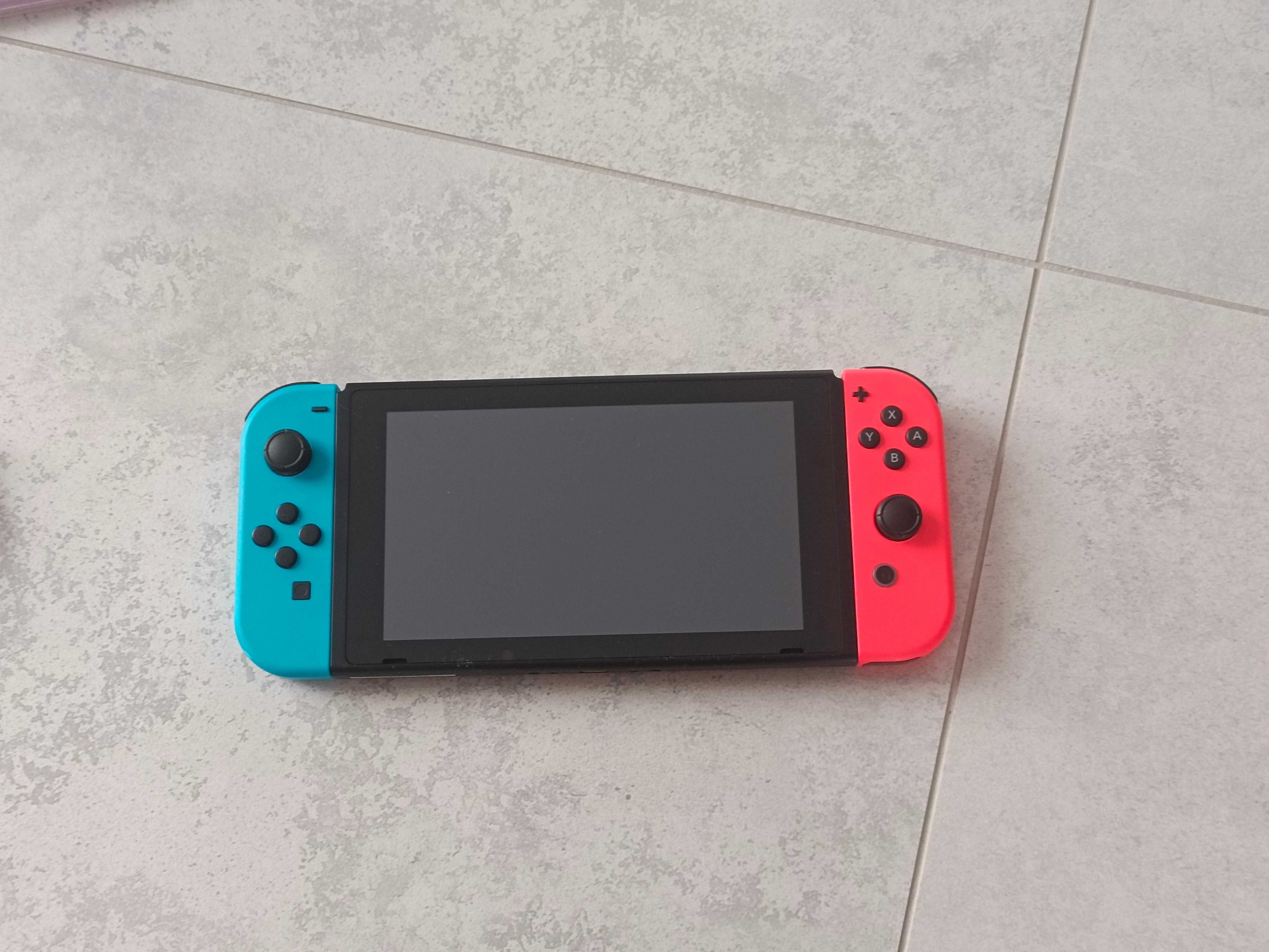 Sprzedam NINTENDO SWITCH akcesoria + gry