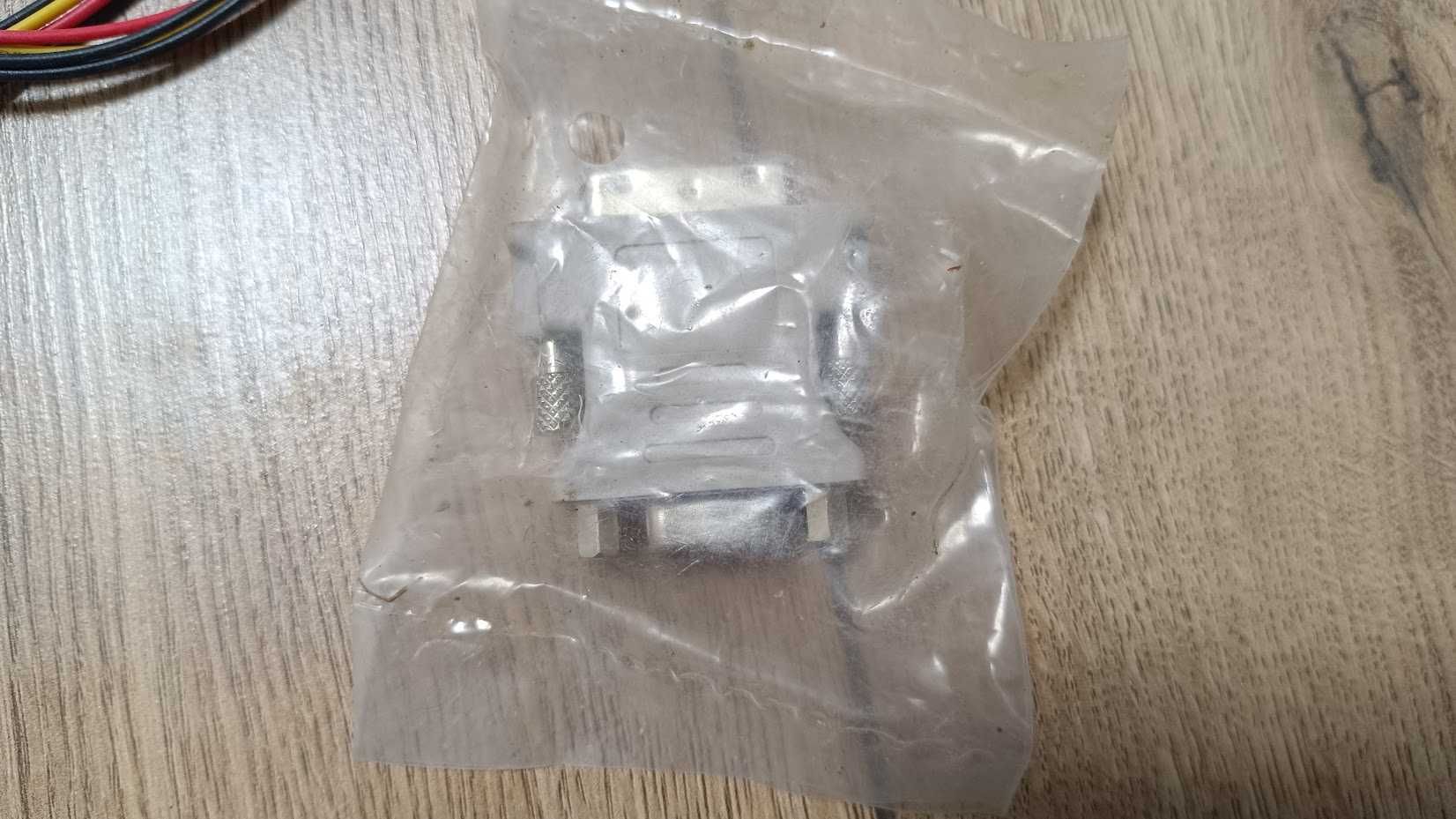 Продам переходник DVI/VGA белый