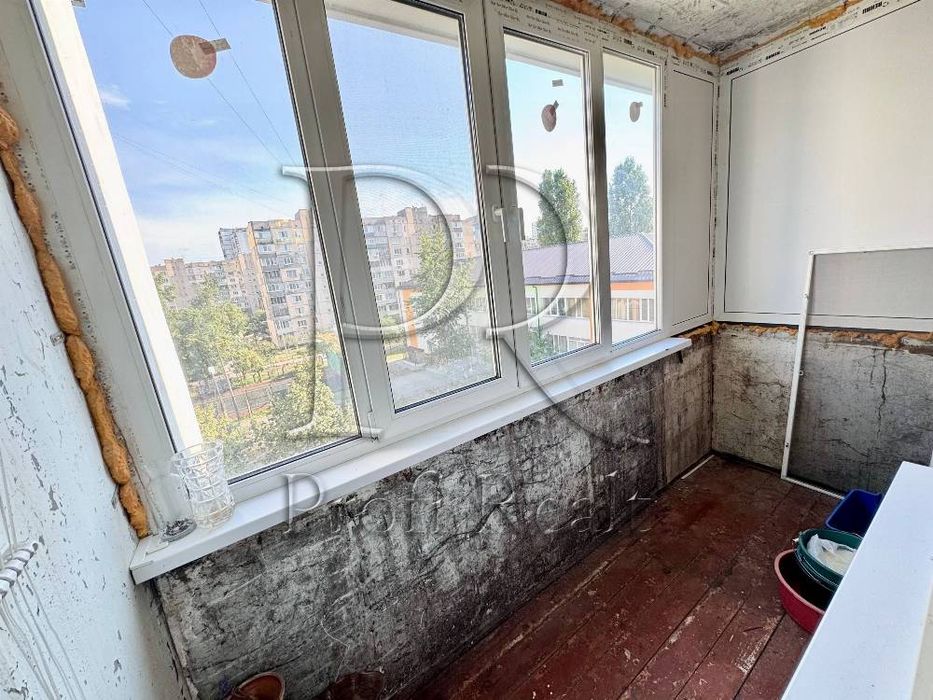 Продаж 3-к квартири Вербицького 28в Харківська Вирлиця Позняки