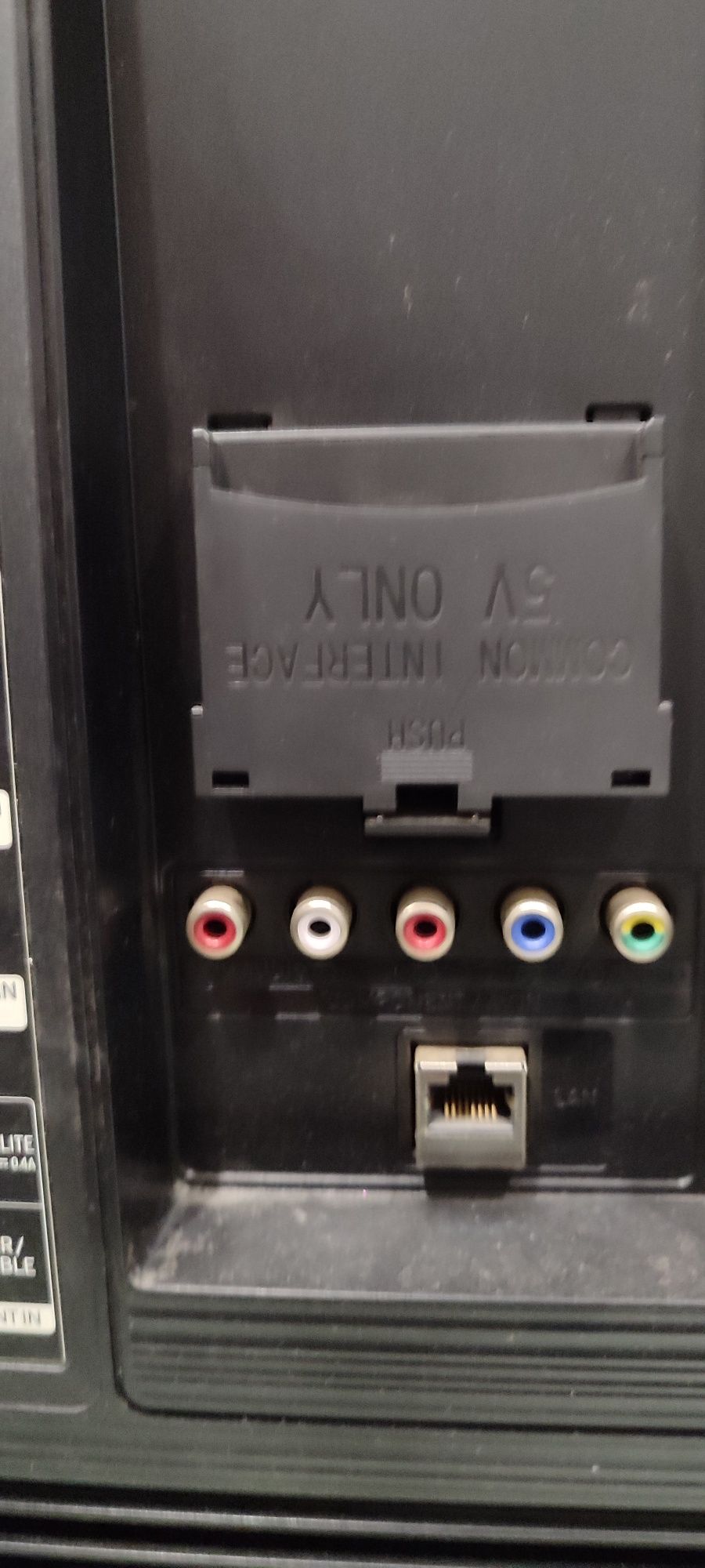 Telewizor Samsung UE50RU7172U. 50"cali. Uszkodzona matryca. Polecam!