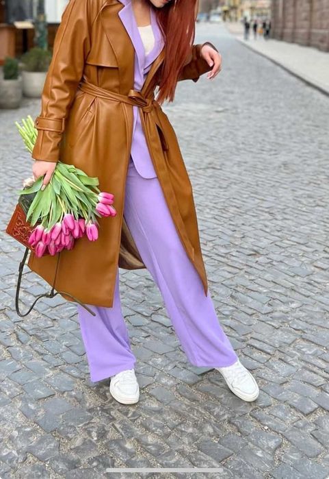 Жіночий костюм лілового кольору — розмір S