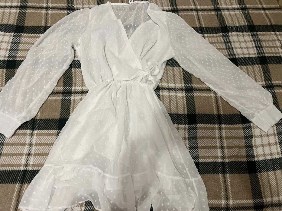 Біла легка сукня, с підкладкою