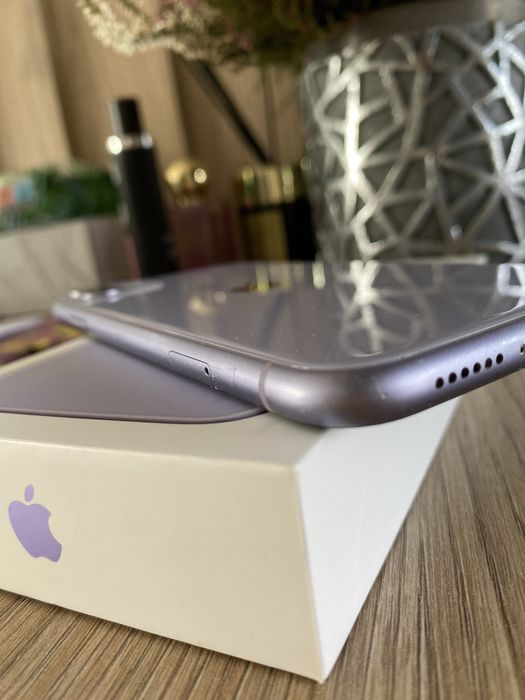 Iphone 11 64GB komplet.