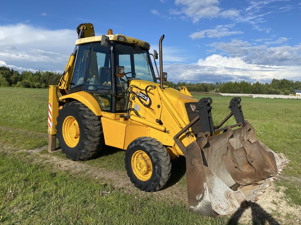 Jcb 3cx koparko ładowarka cat case