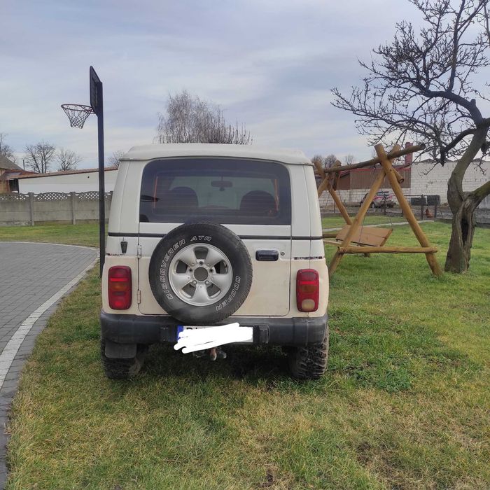 Samochód terenowy Kia Retona