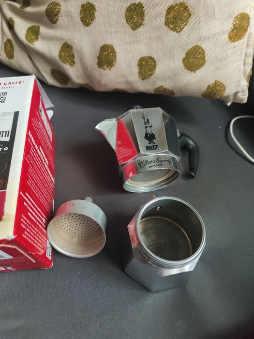 Kawiarka Bialetti Moka ekspres do robienia kawy włoska coffee 2tz 90ml