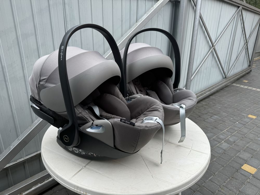 Автокрісло Cybex Cloud Z i-Size Soho Grey ідеальний стан