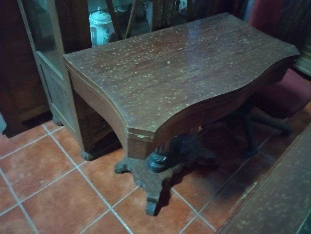 Recheio de loja de antiguidades