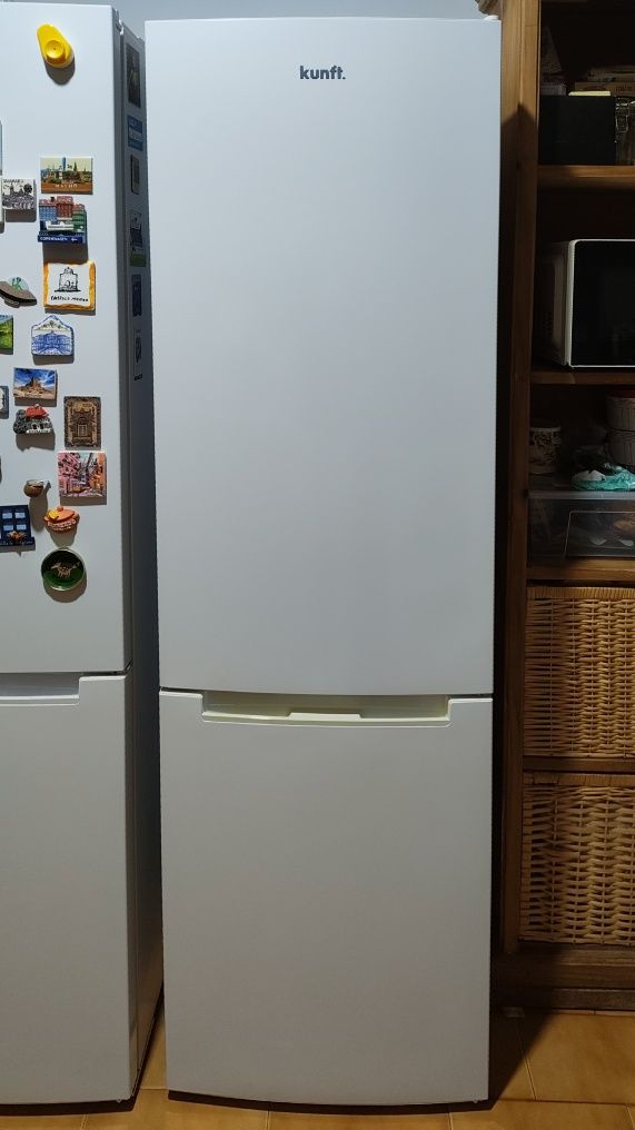 Frigorífico Combinado KUNFT (180 cm - 262 L - Branco) - Como Nova