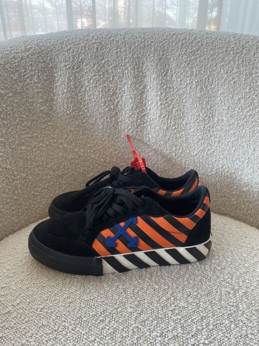 Off-white Low Vulc Black Orange