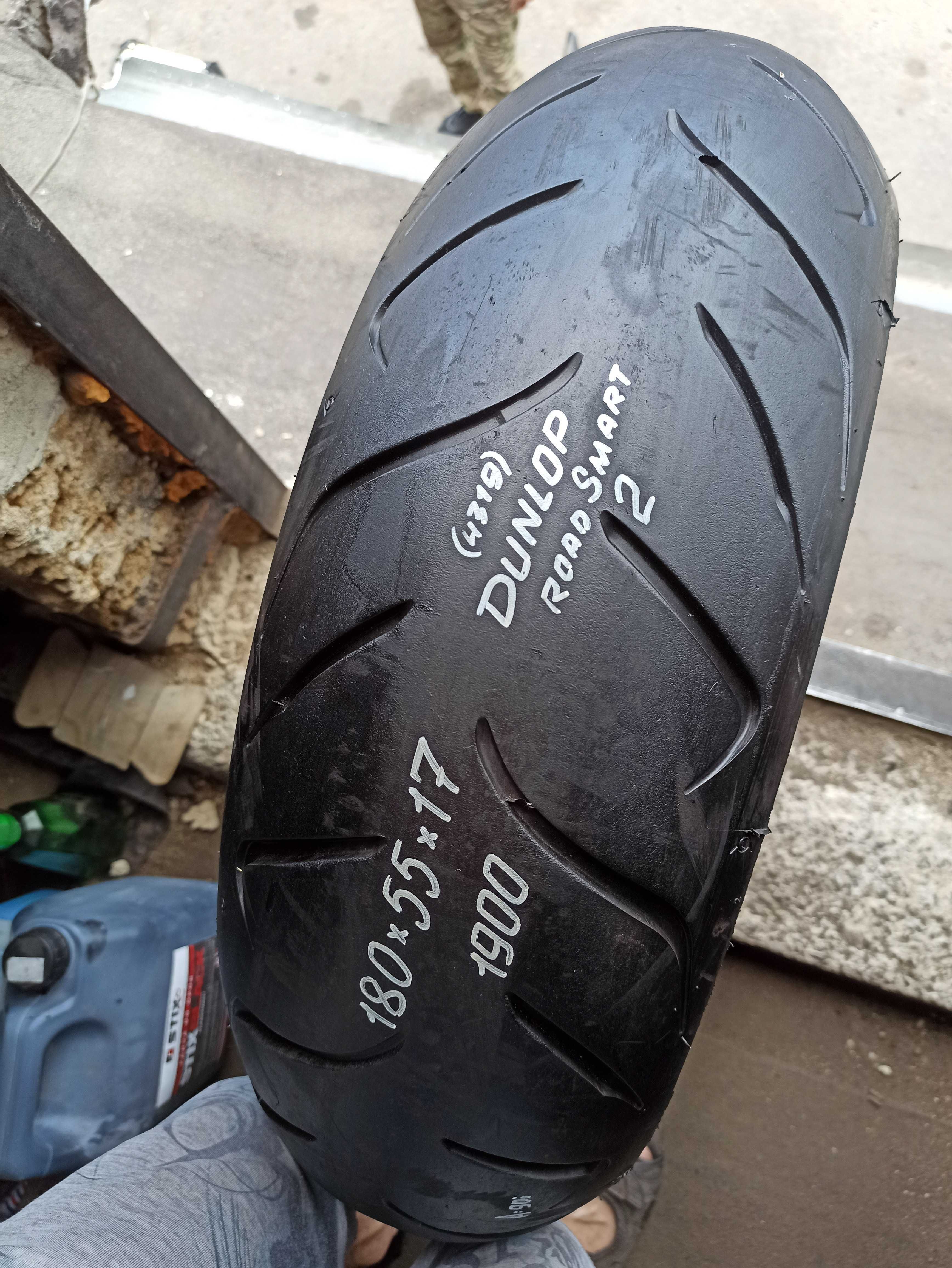Мото шина резина спорт 180/55 R17 задняя с Германии