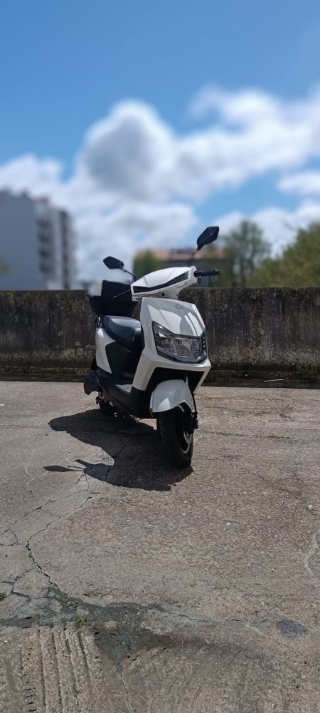 Scooter Elétrica NEOVOLT WE-RIDE 60V 250W