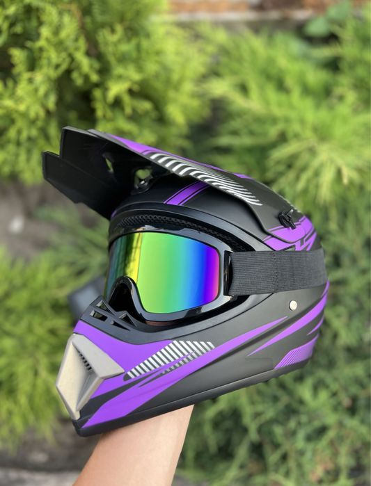 Мотошоломи на вибір, шлем, шолом, мотоцикл, екіпіровка, мотоаксесуари