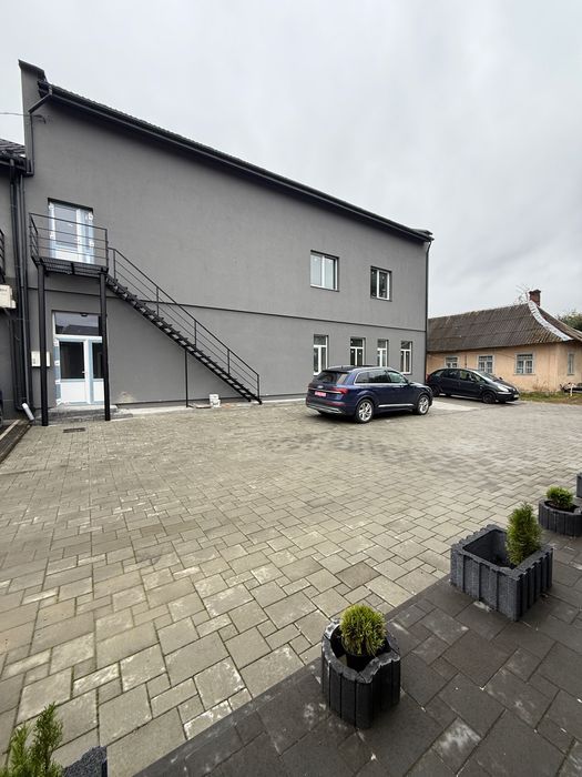 О Р Е Н Д А комерційого приміщення в центрі міста