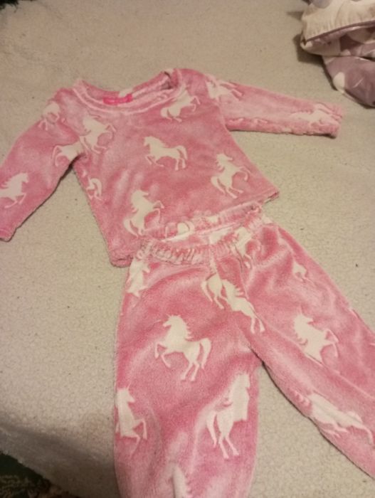 Пижама детяча,из малюнком що светиться в темряви ,що дуже зручно вночи