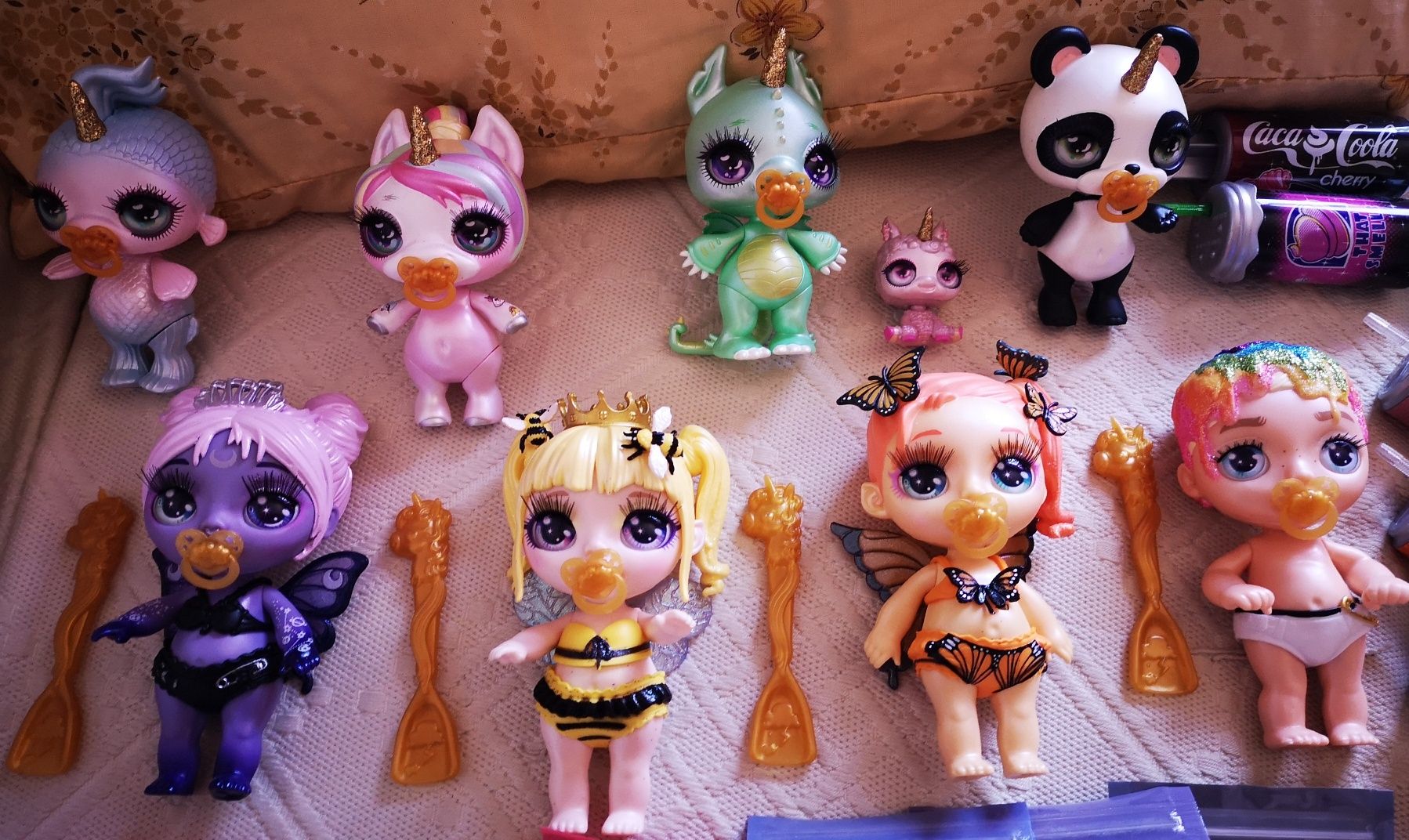 8 figuras Sparkly Critters e Fantasy Friends