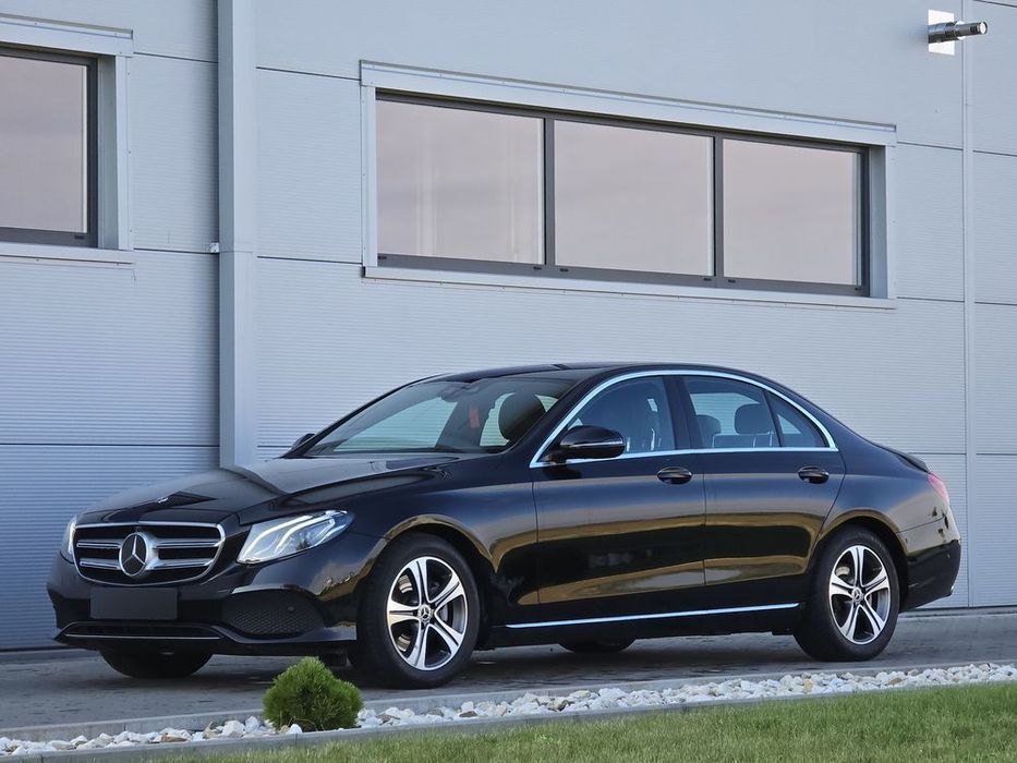 Mercedes-Benz Klasa E 250 G-9 TRONIC