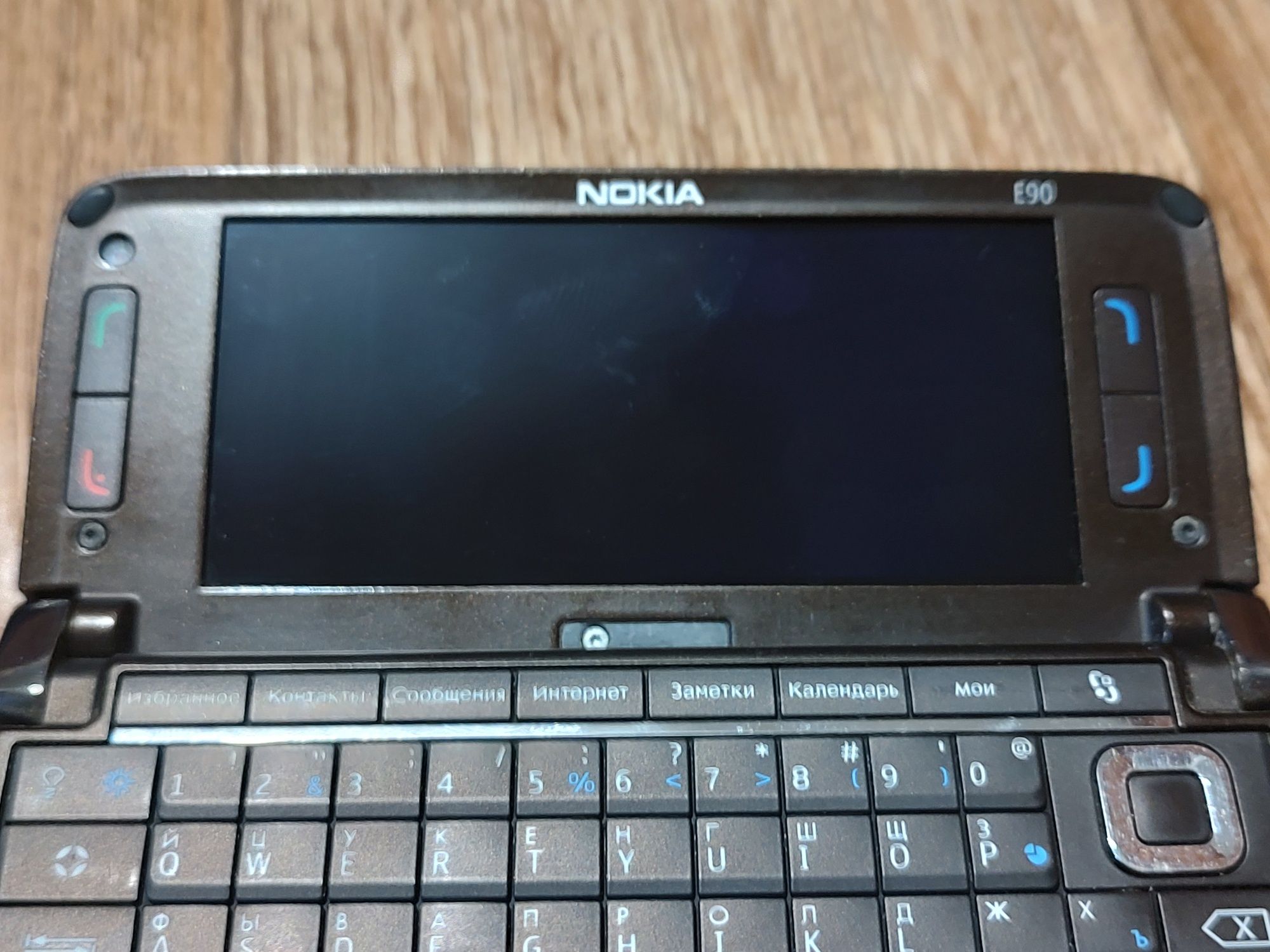 Nokia E90 Communicator • Ретро-флагман • Оригинал