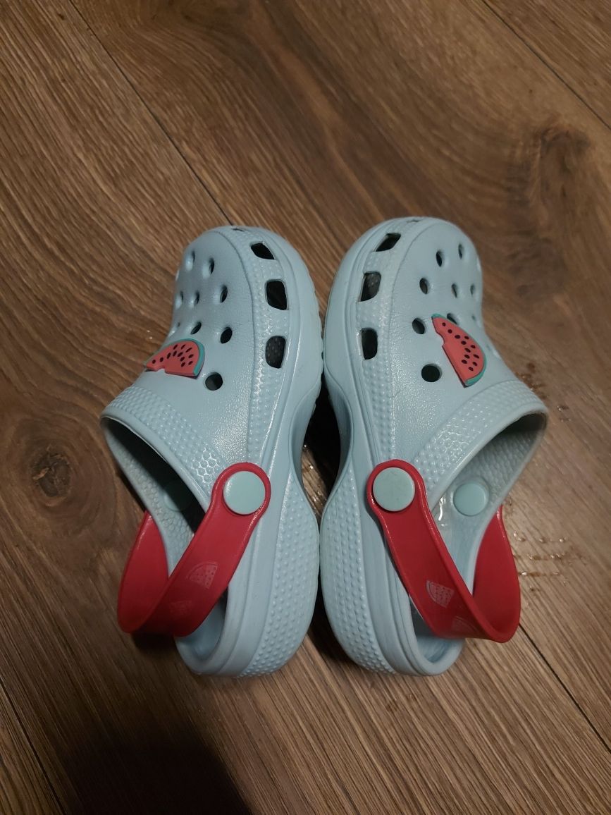 Klapki 26/27 jak Crocsy 17cm Sandały Arturki