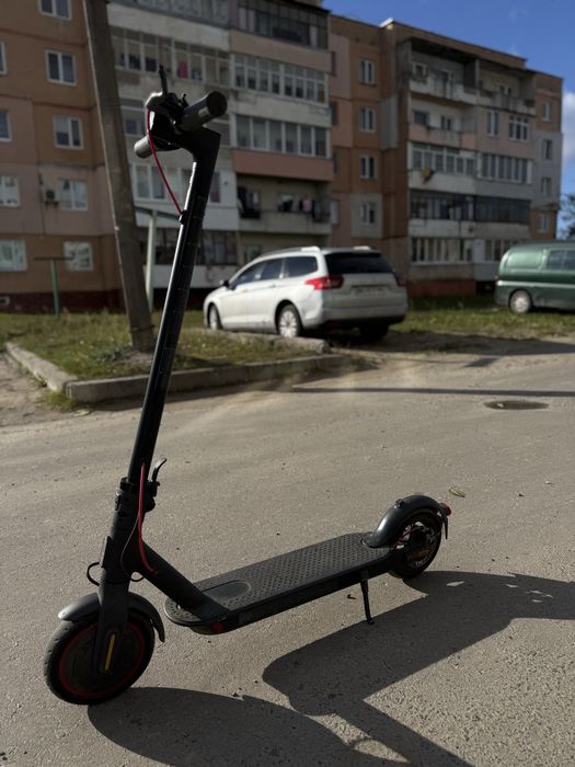 Продається електросамокат Xiaomi